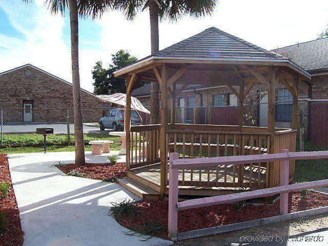 Executive Inn Ferry Pass Exterior foto