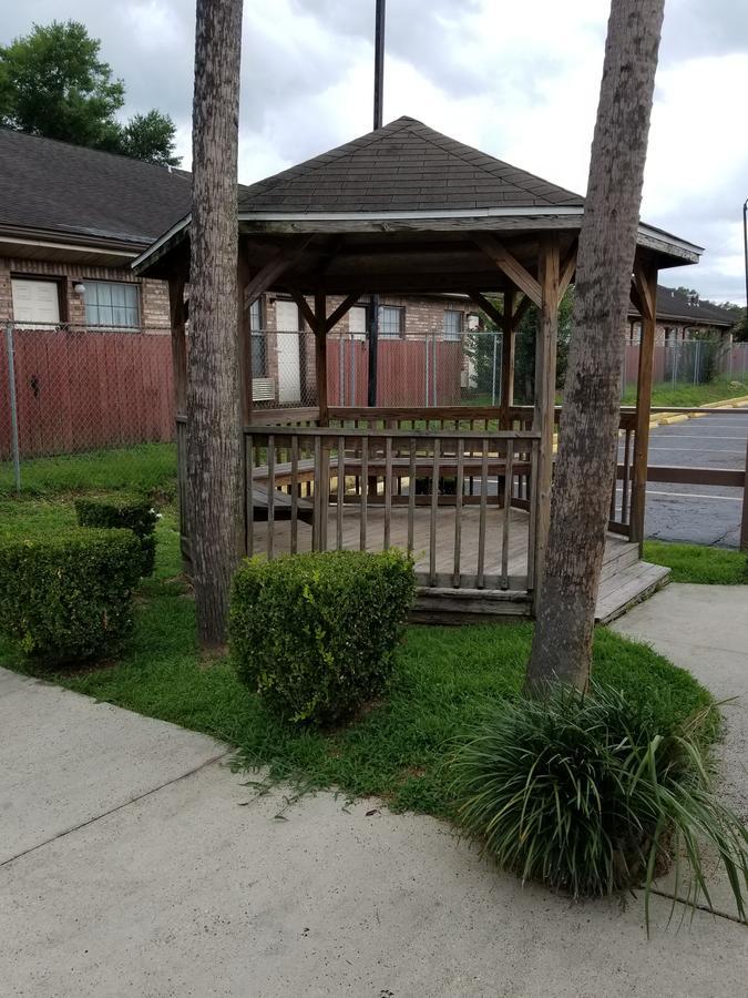 Executive Inn Ferry Pass Exterior foto
