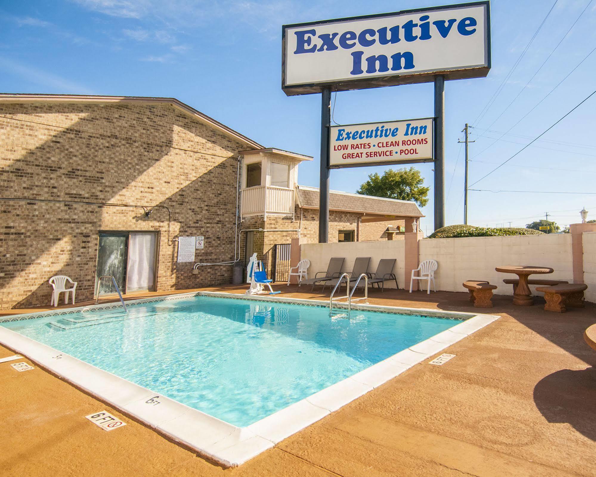 Executive Inn Ferry Pass Exterior foto